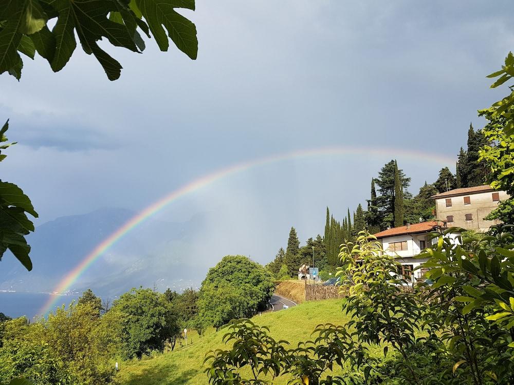 Stella D'Oro - Hotel & Apartments Tremosine Екстериор снимка